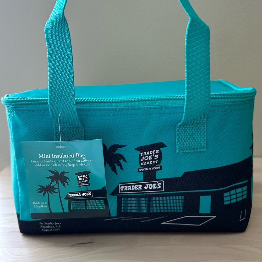 Viral Trader Joe’s Mini Insulated Bag